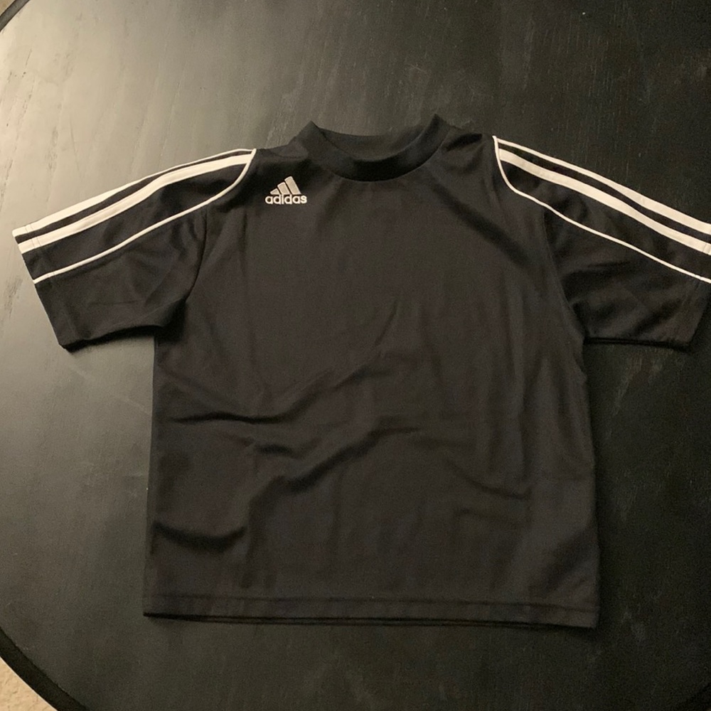 Adidas soccer top boys small